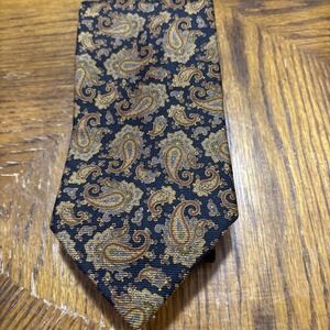 BROOKS BROTHERS MAKERS 346 MEN'S SILK TIE HANDMADE IN‎ USA WOVEN IN ITALY
